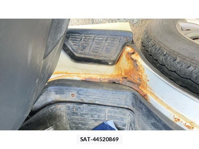 Toyota REGIUSACE VAN 2011-12 8745526-26