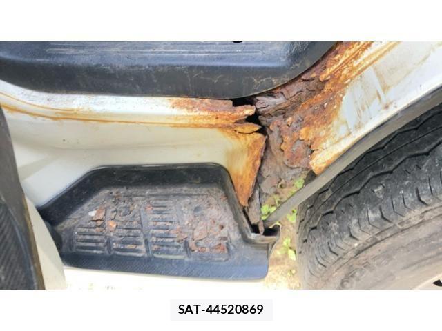 Toyota REGIUSACE VAN 2011-12 8745526-27