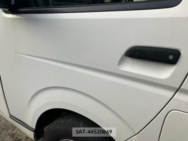Toyota REGIUSACE VAN 2011-12 8745526-7