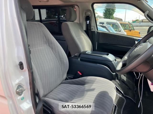 Toyota REGIUSACE VAN 2013-10 8744291-11