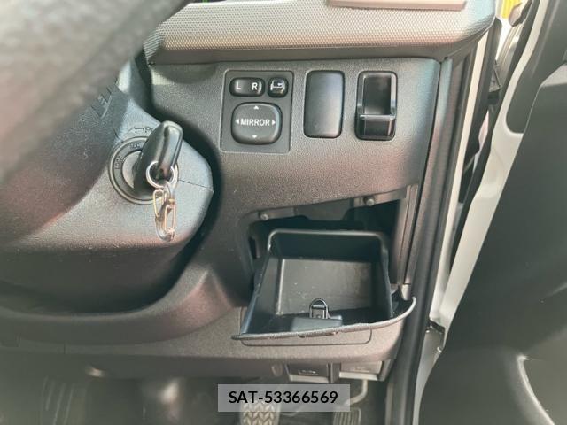 Toyota REGIUSACE VAN 2013-10 8744291-17