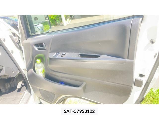 Toyota REGIUSACE VAN 2015-09 8781842-11
