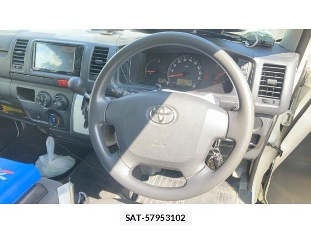 Toyota REGIUSACE VAN 2015-09 8781842-17