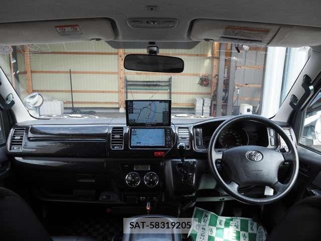 Toyota REGIUSACE VAN 2011-05 8781840-1