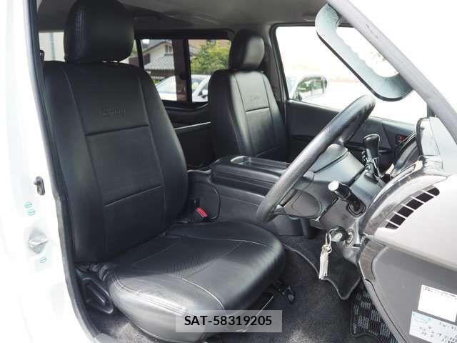 Toyota REGIUSACE VAN 2011-05 8781840-7