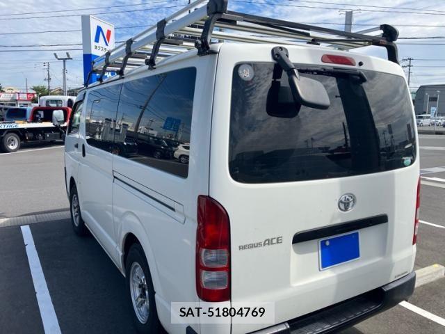 Toyota REGIUSACE VAN 2014-08 8831312-10