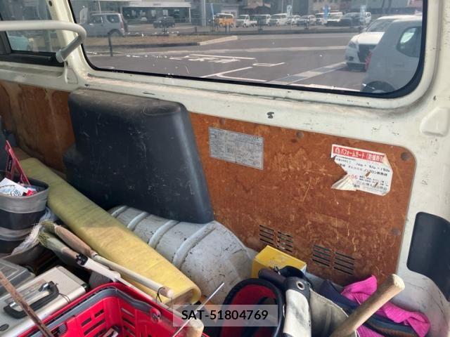 Toyota REGIUSACE VAN 2014-08 8831312-13