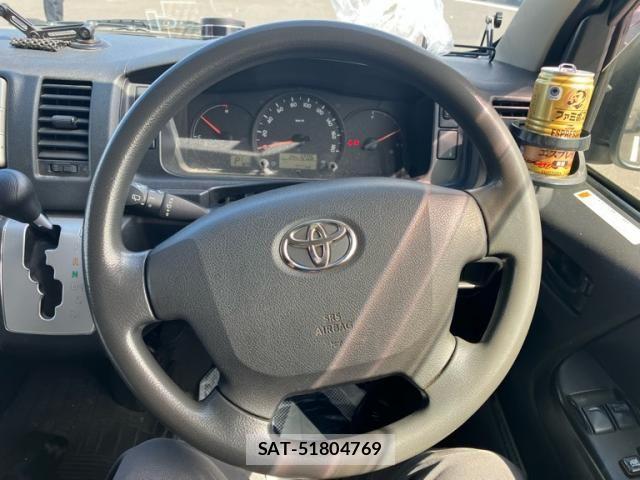 Toyota REGIUSACE VAN 2014-08 8831312-21