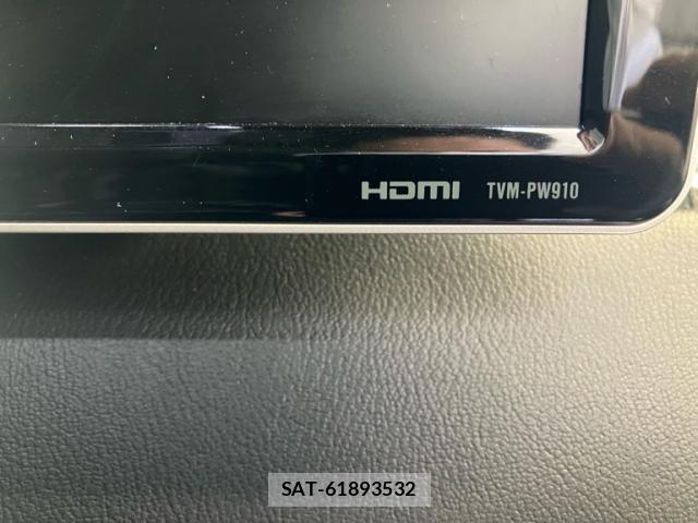 Toyota REGIUSACE VAN 2017-07 8831304-24