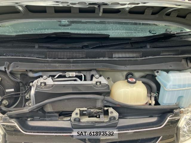 Toyota REGIUSACE VAN 2017-07 8831304-26