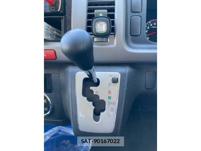 Toyota REGIUSACE VAN 2010-10 8831305-22