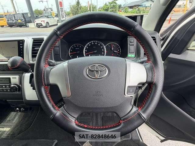 Toyota REGIUSACE VAN 2018-03 8831302-10