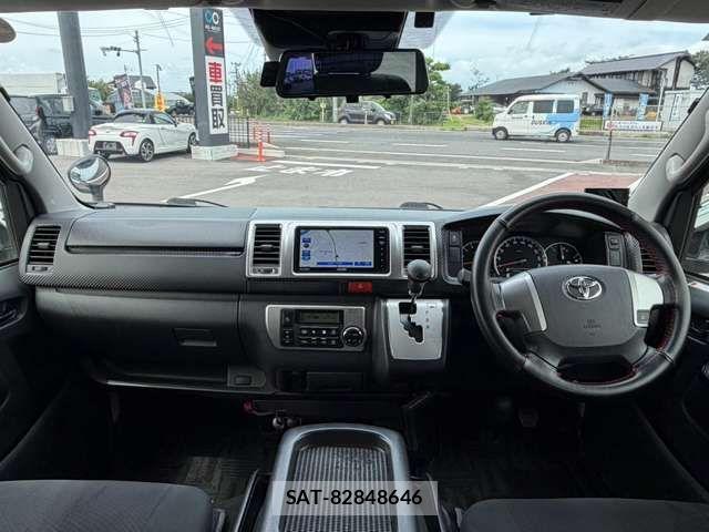 Toyota REGIUSACE VAN 2018-03 8831302-11
