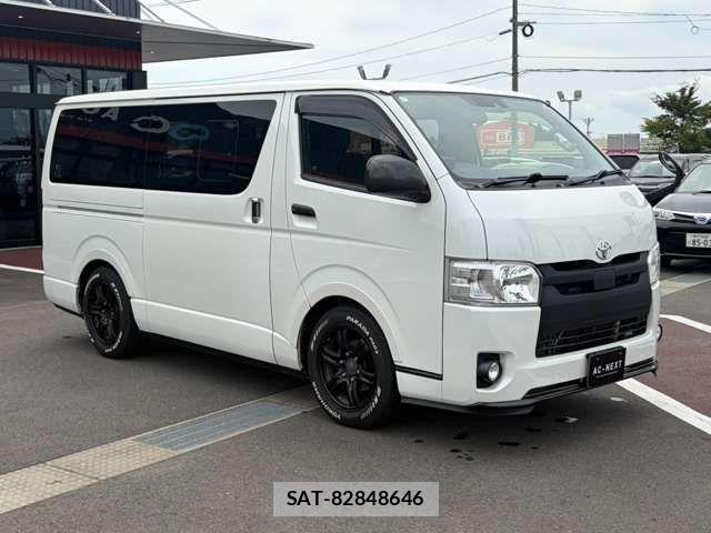 Toyota REGIUSACE VAN 2018-03 8831302-17