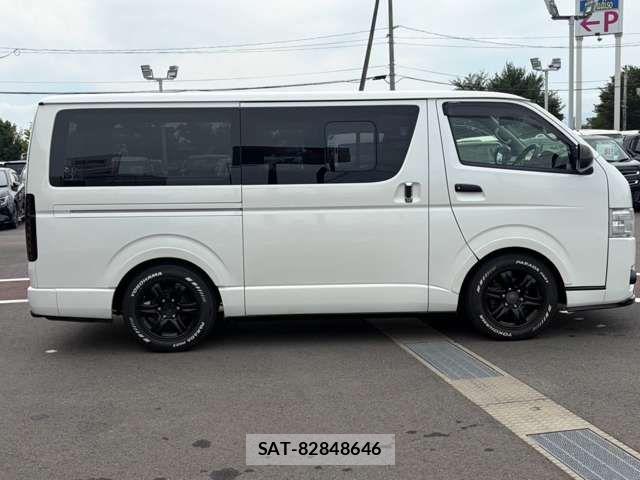 Toyota REGIUSACE VAN 2018-03 8831302-18