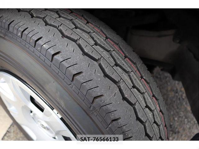 Toyota REGIUSACE VAN 2015-01 8881843-16