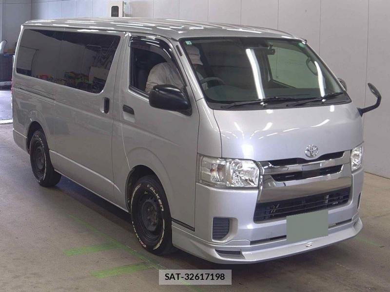 Toyota REGIUSACE VAN 2018-18 899034-0