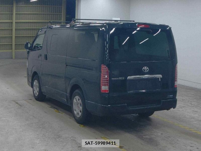 Toyota REGIUSACE VAN 2018 1133019-2