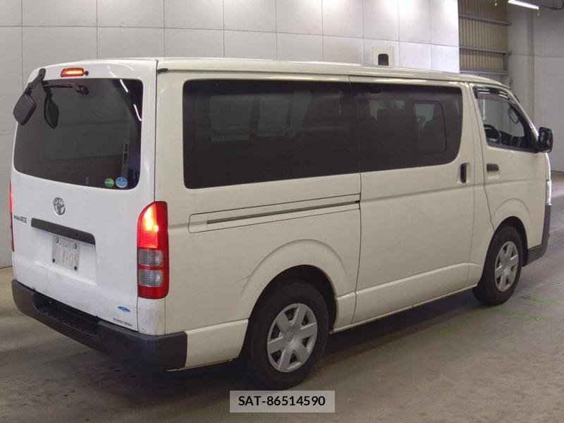 Toyota REGIUSACE VAN 2018-06 1216050-1