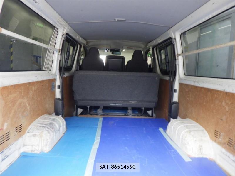 Toyota REGIUSACE VAN 2018-06 1216050-5