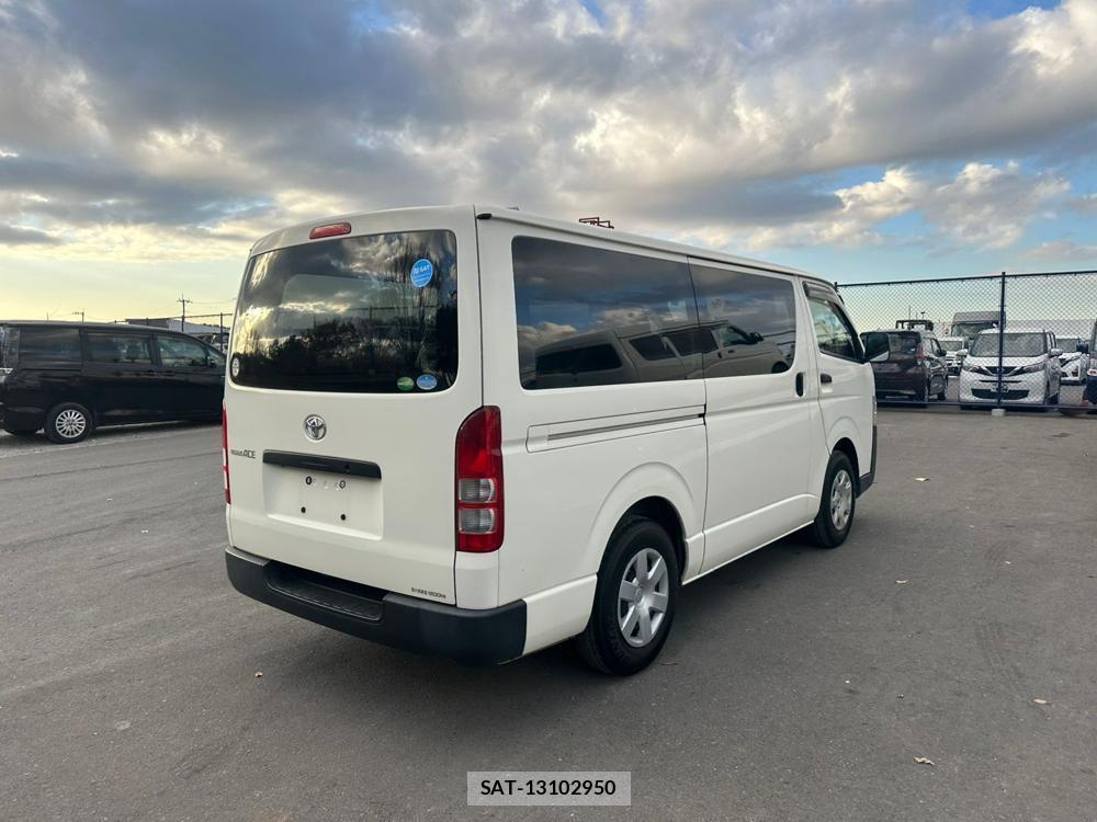 Toyota REGIUSACE VAN 2019 1588577-4