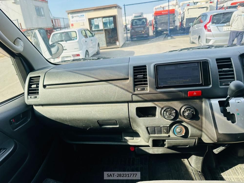 Toyota REGIUSACE VAN 2019 3091016-17