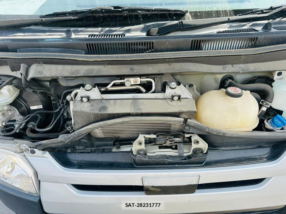 Toyota REGIUSACE VAN 2019 3091016-39