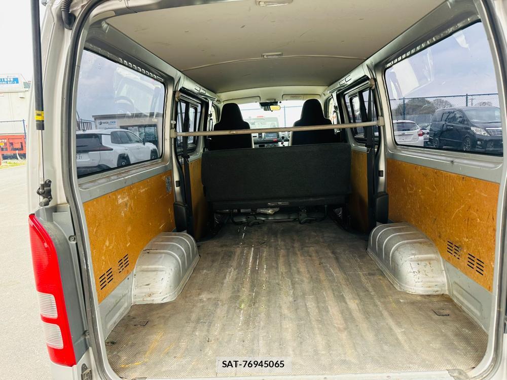 Toyota REGIUSACE VAN 2020 4670905-25