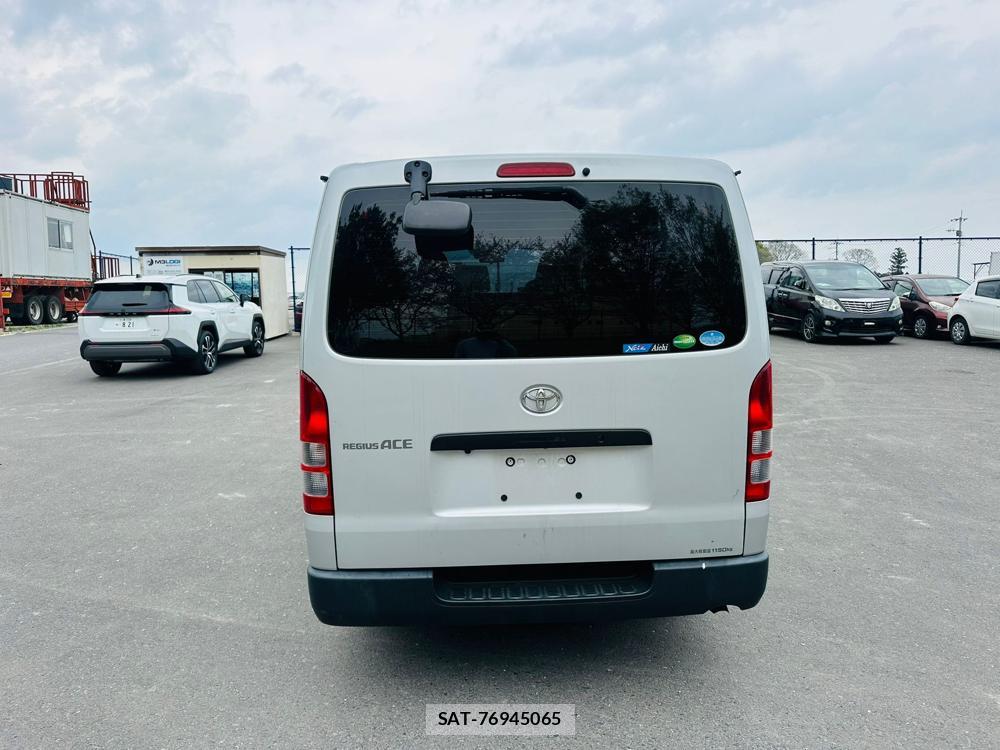 Toyota REGIUSACE VAN 2020 4670905-3