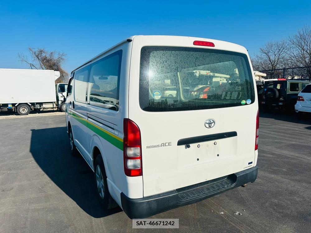 Toyota REGIUSACE VAN 2019 3039085-2