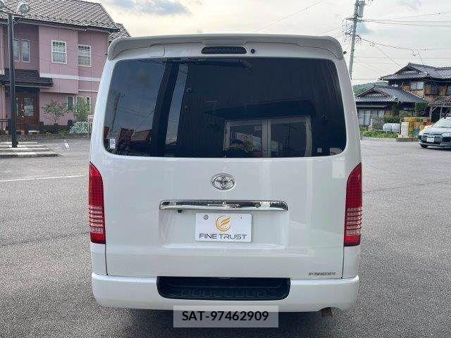 Toyota REGIUSACE VAN 2012-01 6816881-18