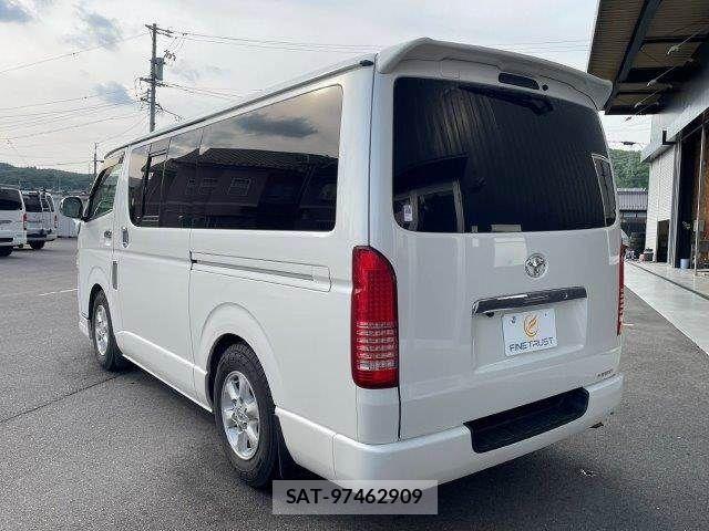 Toyota REGIUSACE VAN 2012-01 6816881-19