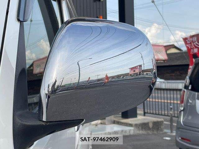 Toyota REGIUSACE VAN 2012-01 6816881-25