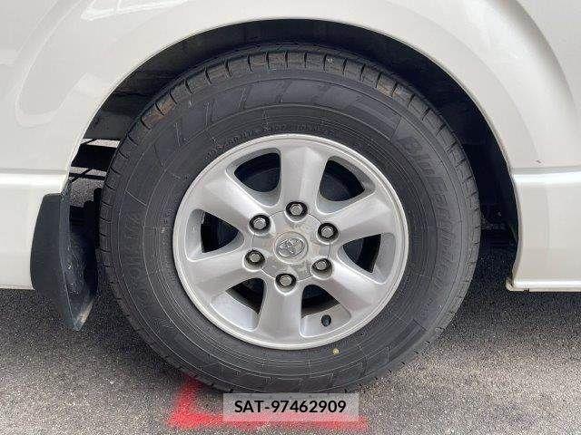 Toyota REGIUSACE VAN 2012-01 6816881-27