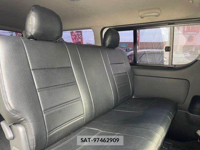 Toyota REGIUSACE VAN 2012-01 6816881-8