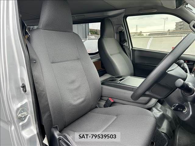Toyota REGIUSACE VAN 2016-08 7457297-6