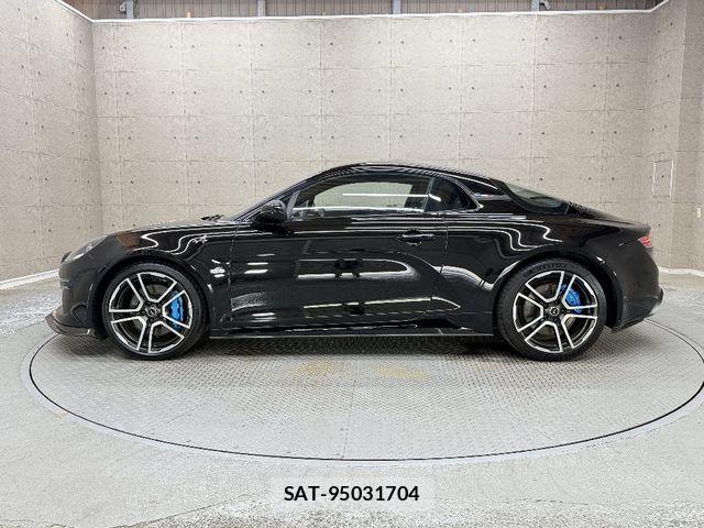 Renault ALPINE 2018-11 8159120-8