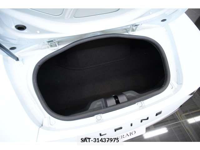 Renault ALPINE 2020-02 8075345-17