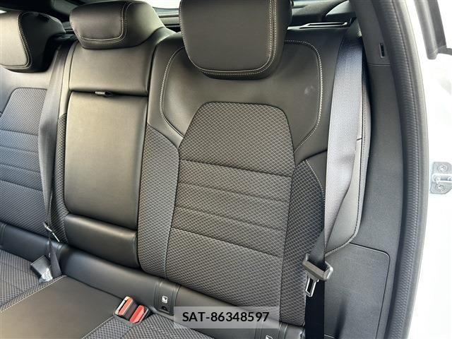 Renault Arkana 2025-09 2778722-15