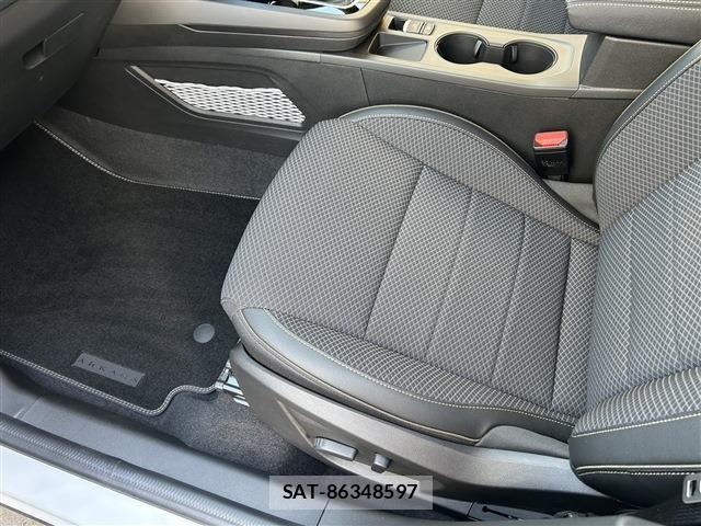 Renault Arkana 2025-09 2778722-16