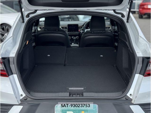 Renault Arkana 2024-05 3067912-19
