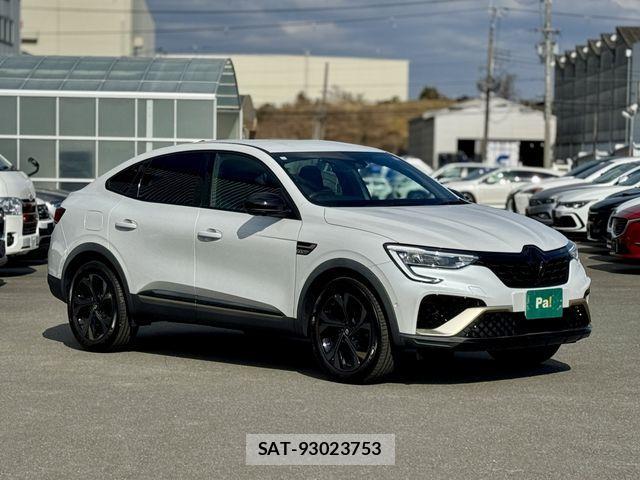 Renault Arkana 2024-05 3067912-22