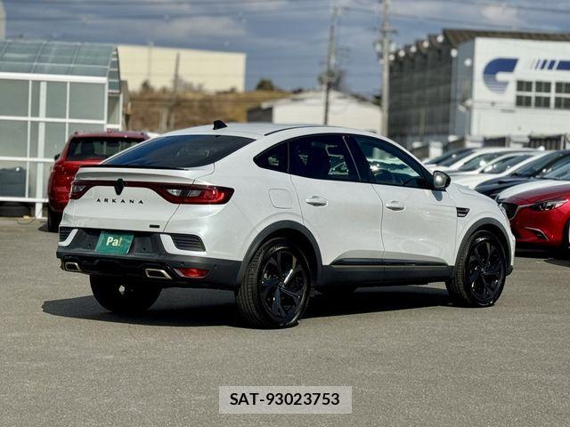 Renault Arkana 2024-05 3067912-24