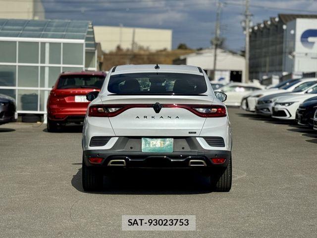 Renault Arkana 2024-05 3067912-26