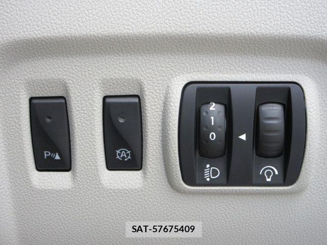 Renault CAPTUR 2019-01 1718071-20