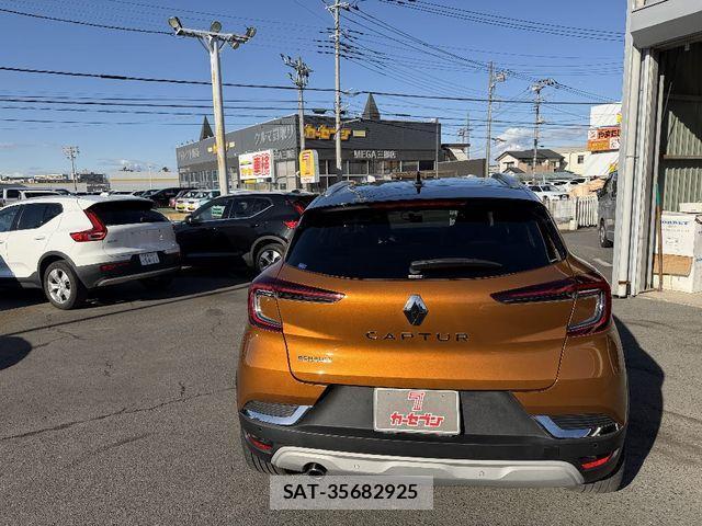 Renault CAPTUR 2021-06 4177039-20