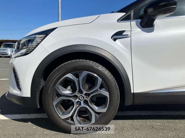 Renault CAPTUR 2023-06 4394537-9