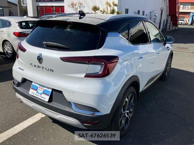 Renault CAPTUR 2023-06 4394537-11