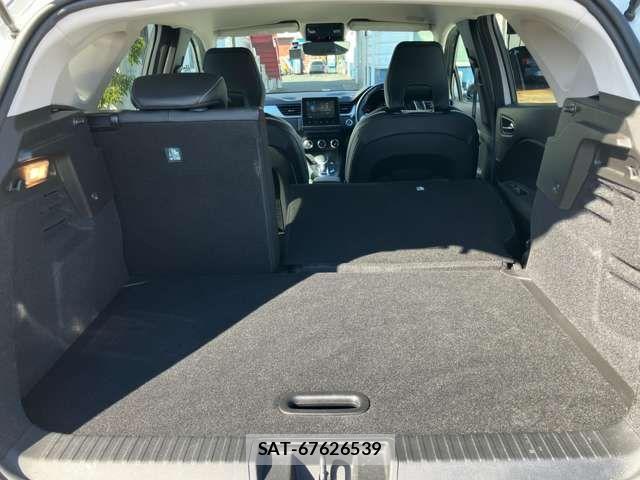 Renault CAPTUR 2023-06 4394537-15