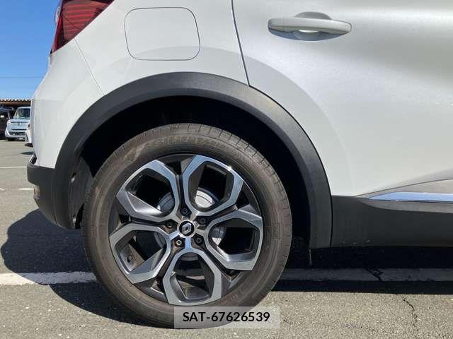 Renault CAPTUR 2023-06 4394537-6